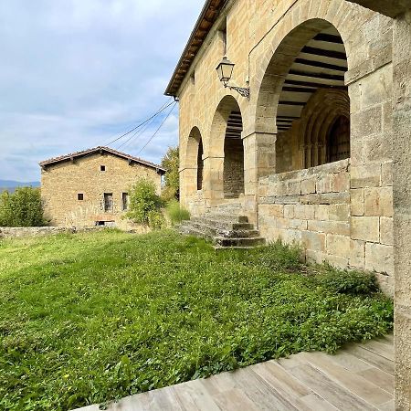 Palacio De Aralar Familias Oskotz Екстериор снимка