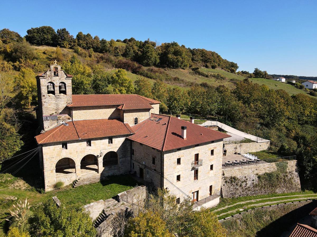 Palacio De Aralar Familias Oskotz Екстериор снимка